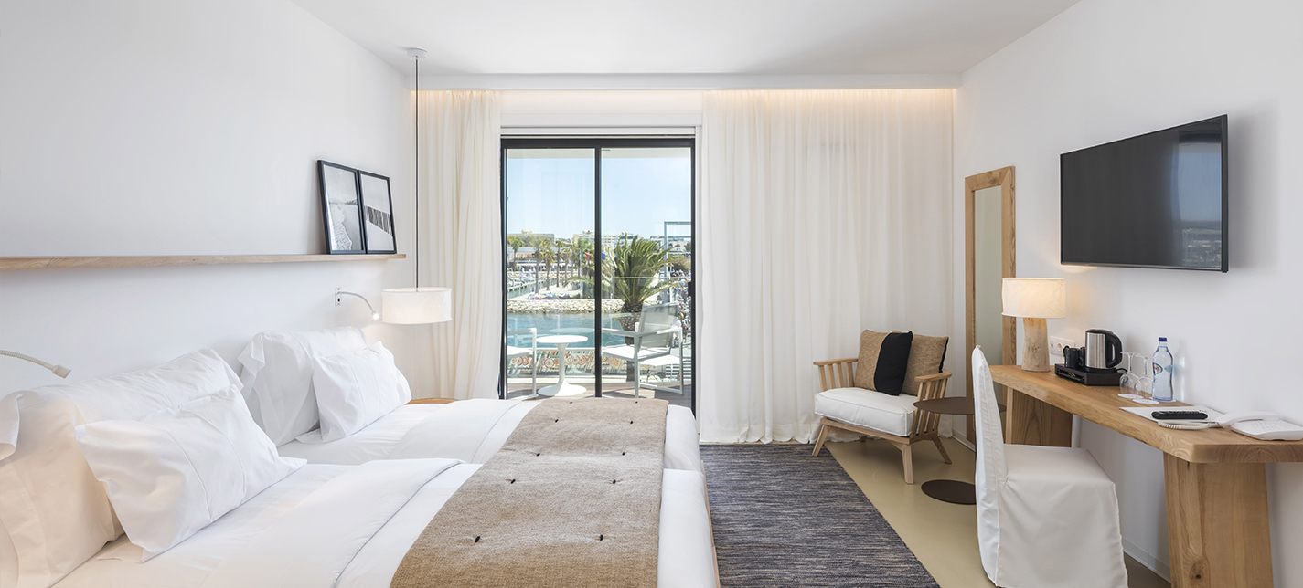 <br />
<b>Notice</b>: Array to string conversion in <b>/home/sonelhotels/avenidarestaurante.pt/includes/hotel.php</b> on line <b>10</b><br />
<br />
<b>Notice</b>: Undefined variable: Array in <b>/home/sonelhotels/avenidarestaurante.pt/includes/hotel.php</b> on line <b>10</b><br />